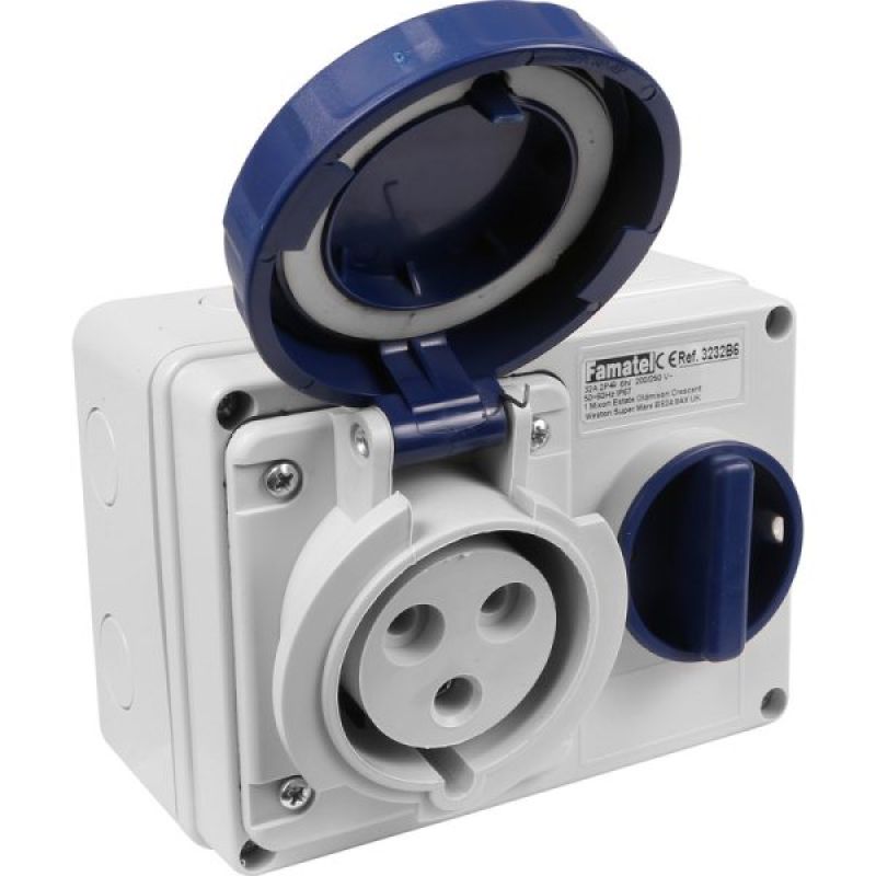 63A 3PIN MALE & FEMALE SOCKET  220V WITH SWITCH (INTERLOCK)